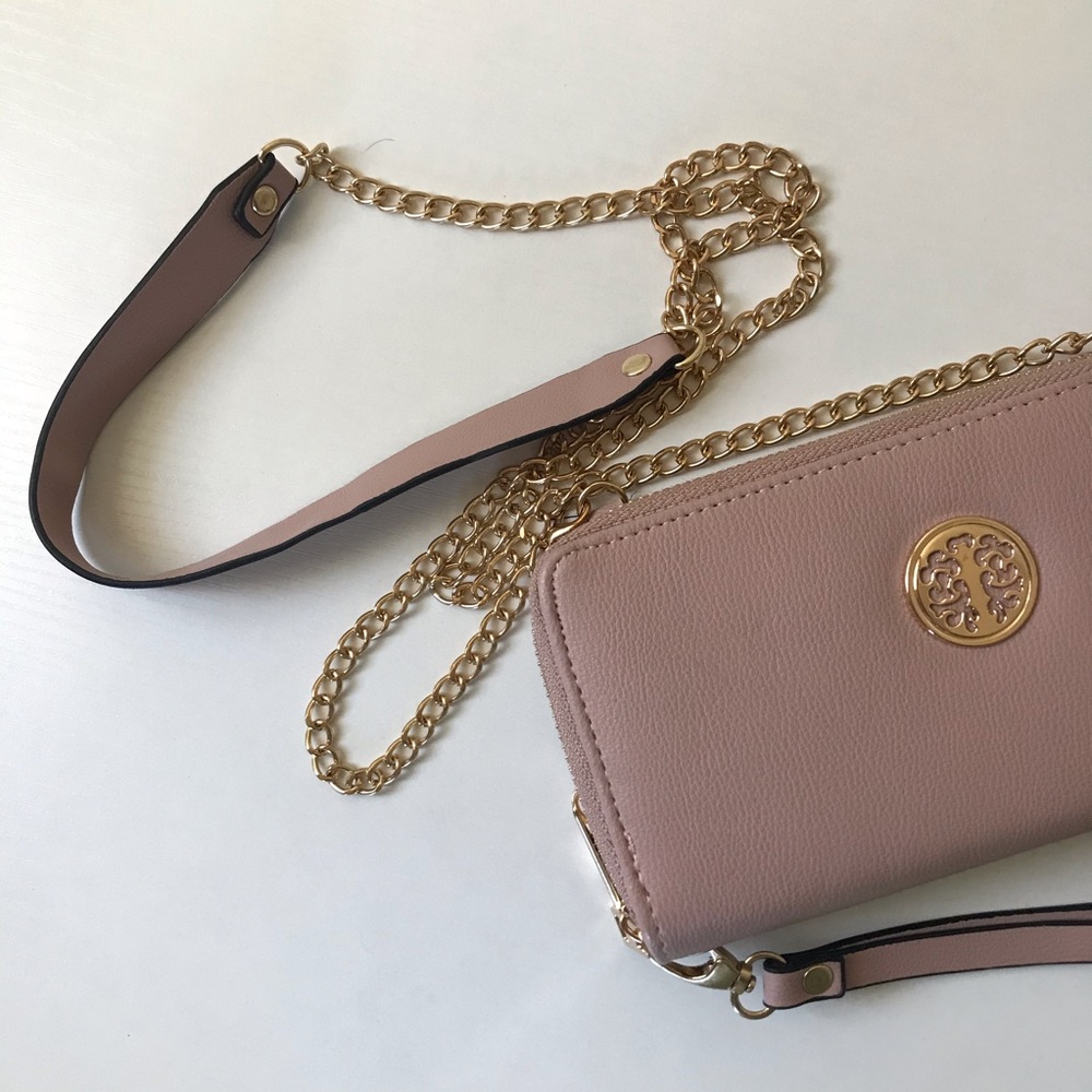 PINK CLUTCH